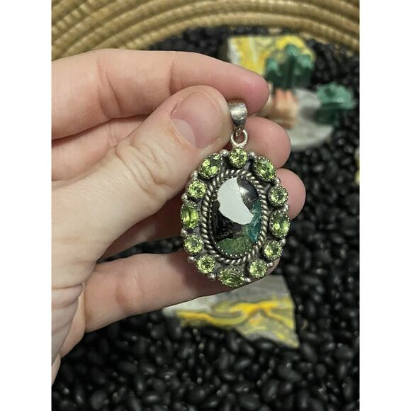 Native Sw sterling Silver Chrysocolla Howlite Mixed Cluster Pendant Green Gems